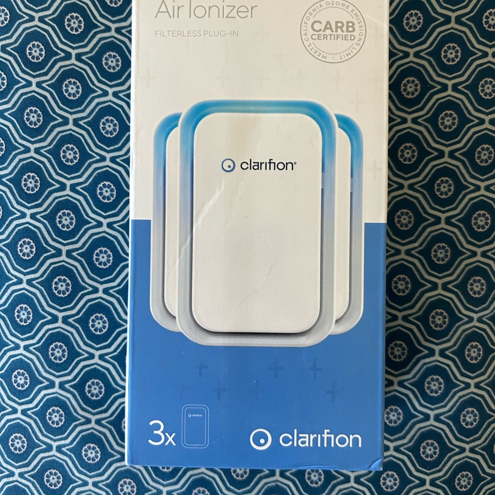 Clarifying Air Ionizer - new in box!